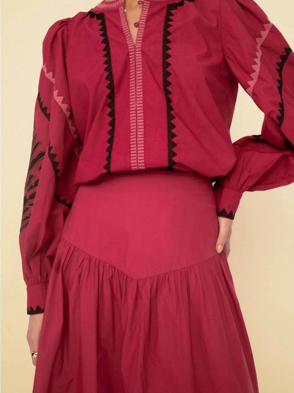 🌟2 Blouse $90 - Sonmer Helen Blouse Fuschia and Green BOGO - Picture 3 of 3